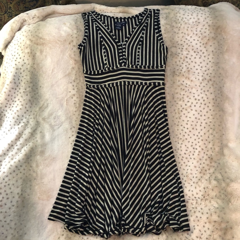 Sleeveless dress